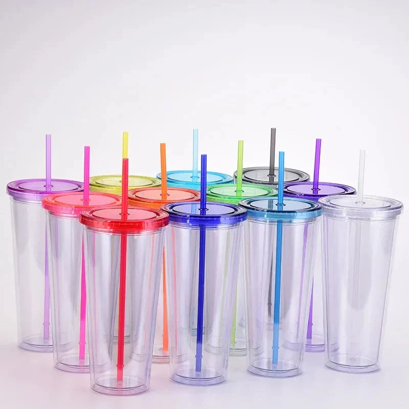 Isolierter Plastikbecher